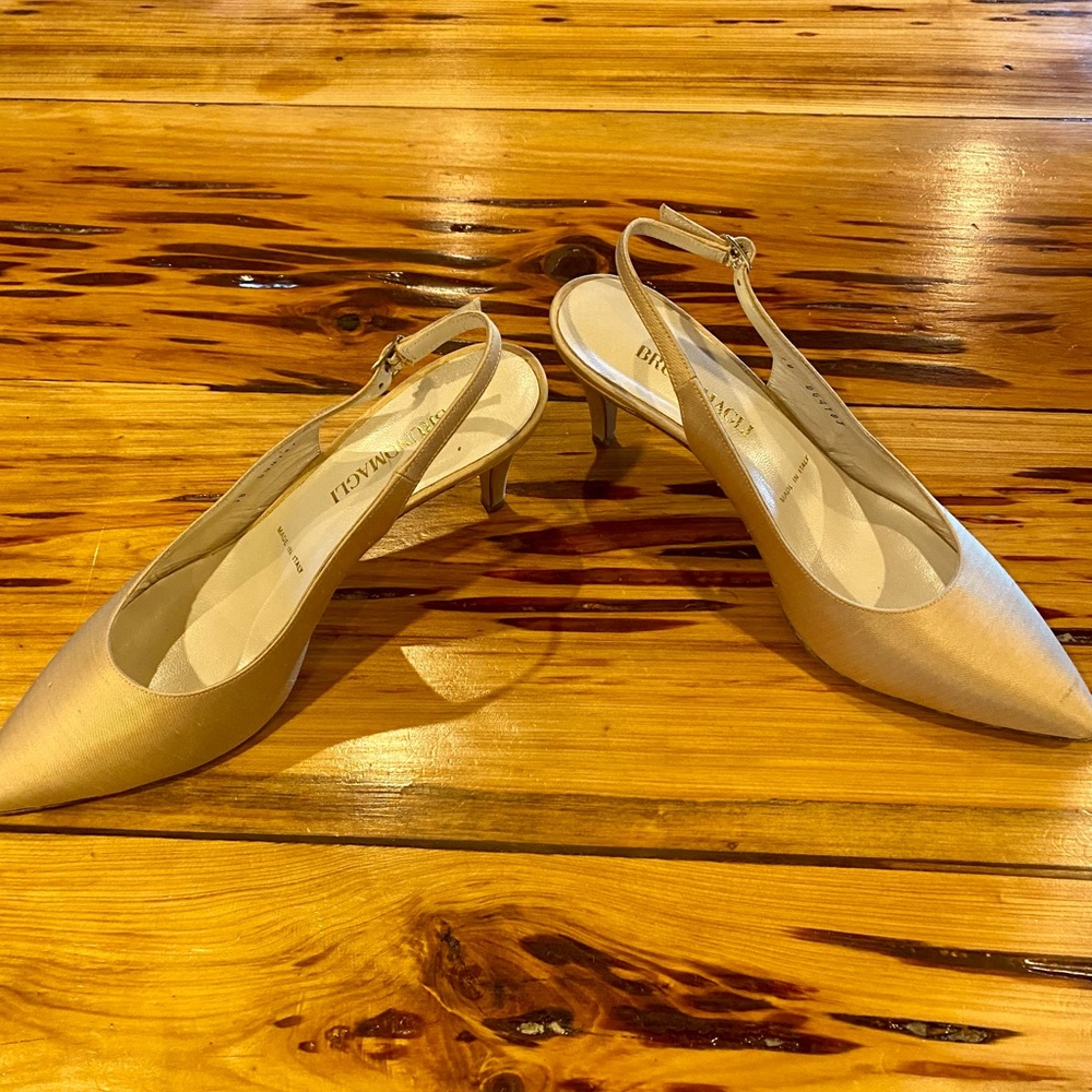 Bruno Magli heels size 38 (us 7.5)